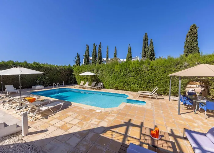 Artemisia Βίλα Πέγεια