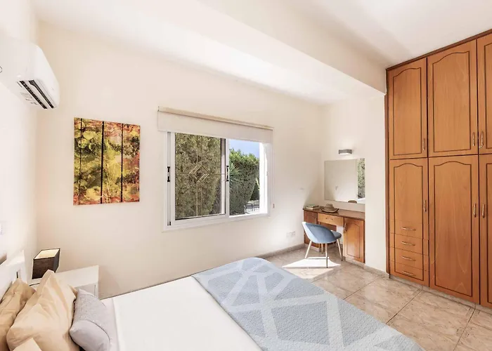 Artemisia * Πέγεια