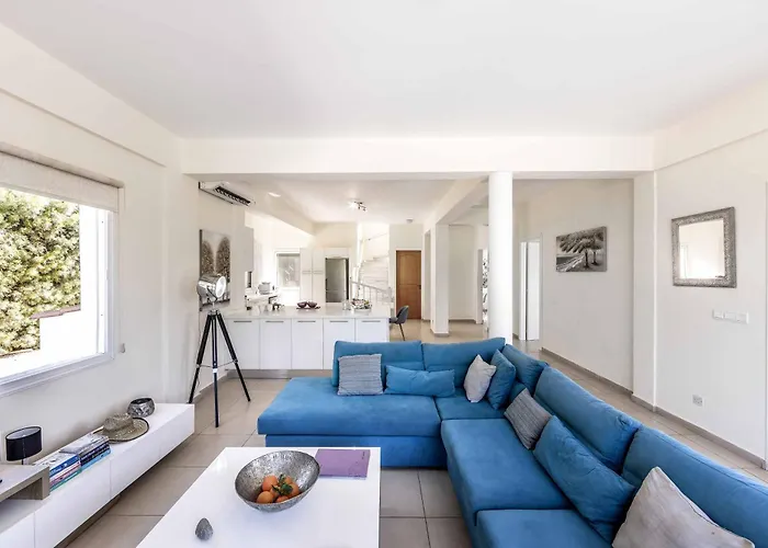 Vila Artemisia Pegeia